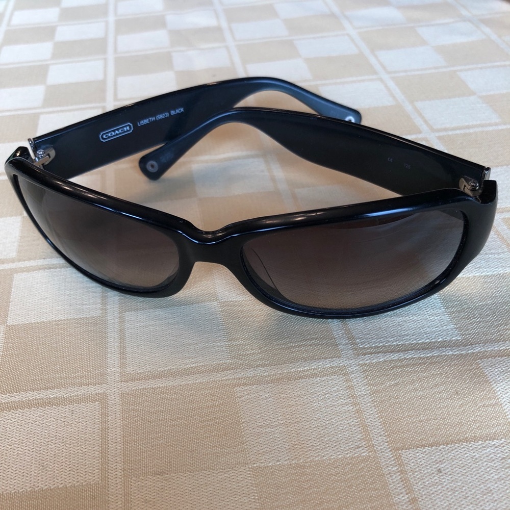 GUC Black Coach Sunglasses